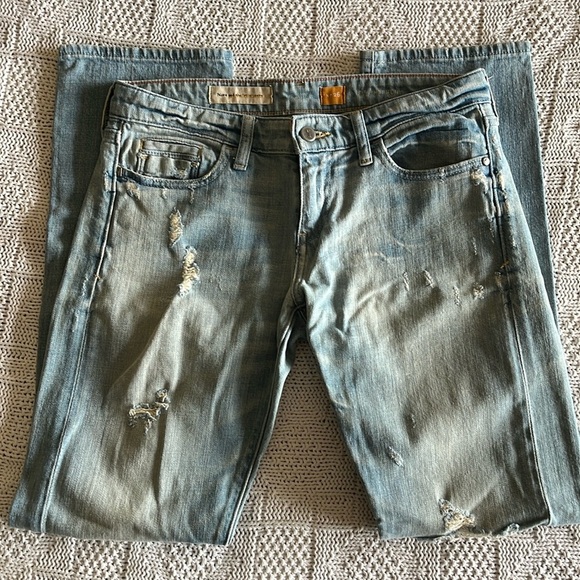 Pilcro and the Letterpress Denim - Anthropologie Pilcro Hyphen Distressed Jeans Size 26